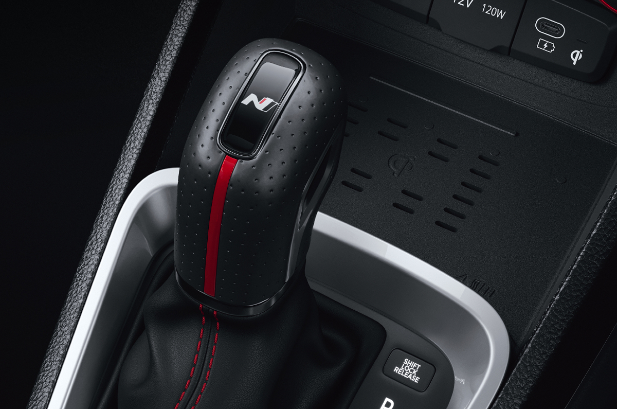 2022 Hyundai Venue N Line gear lever